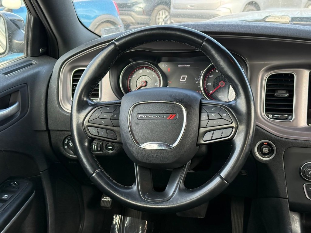 Dodge Charger Vehicle Full-screen Gallery Image 12
