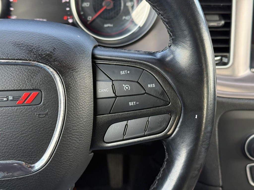 Dodge Charger Vehicle Full-screen Gallery Image 20