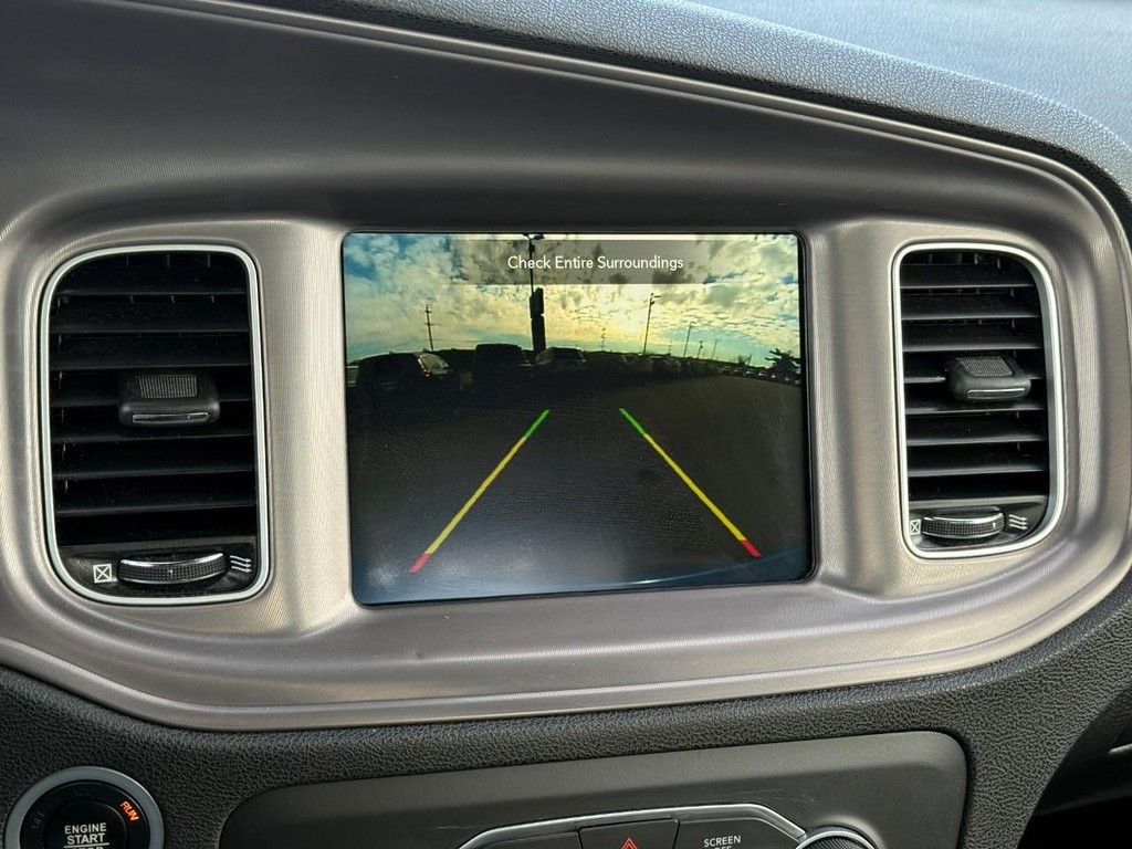 Dodge Charger Vehicle Full-screen Gallery Image 22