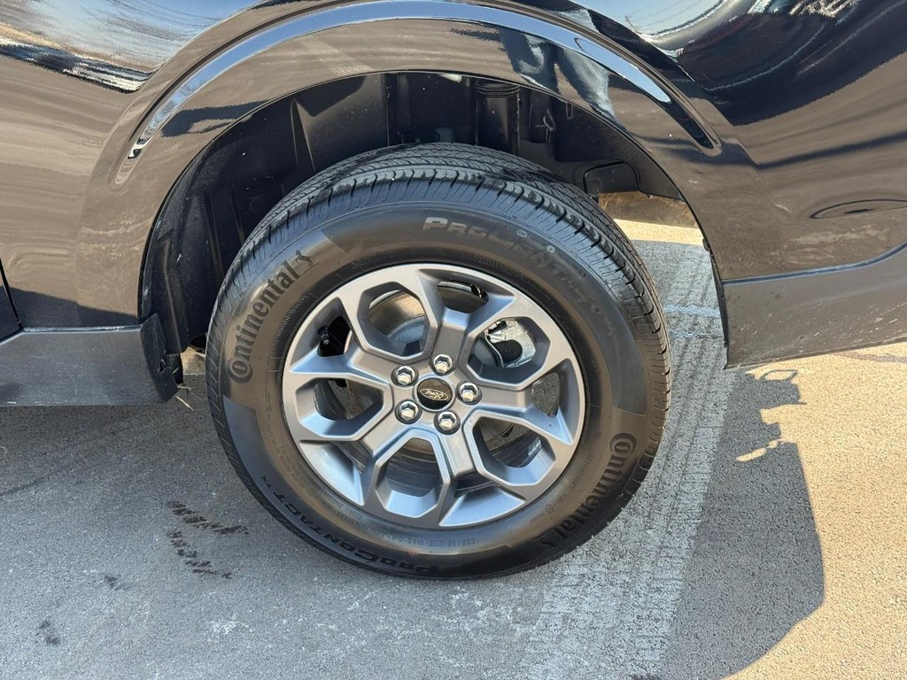 Ford Maverick Vehicle Full-screen Gallery Image 05