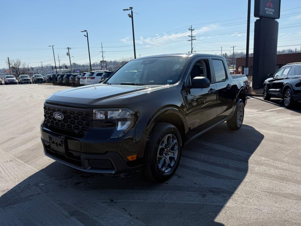 Ford Maverick Vehicle Full-screen Gallery Image 08