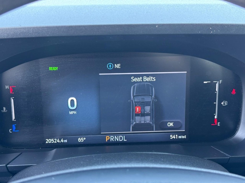 Ford Maverick Vehicle Full-screen Gallery Image 23