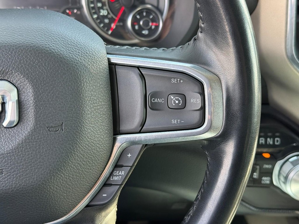 Ram 1500 Vehicle Full-screen Gallery Image 21