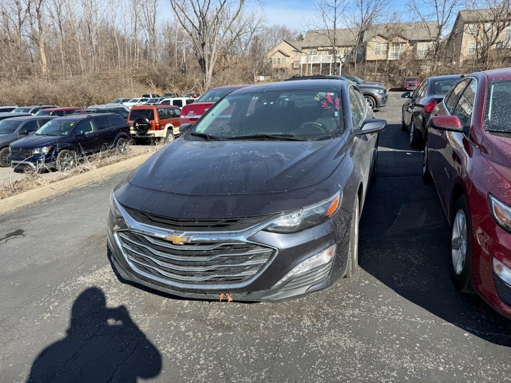 Chevrolet Malibu Vehicle Full-screen Gallery Image 03