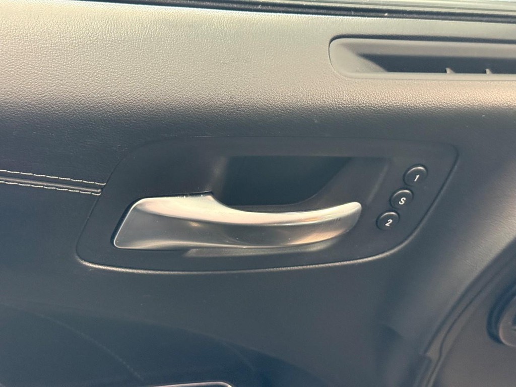 Dodge Charger Vehicle Full-screen Gallery Image 17