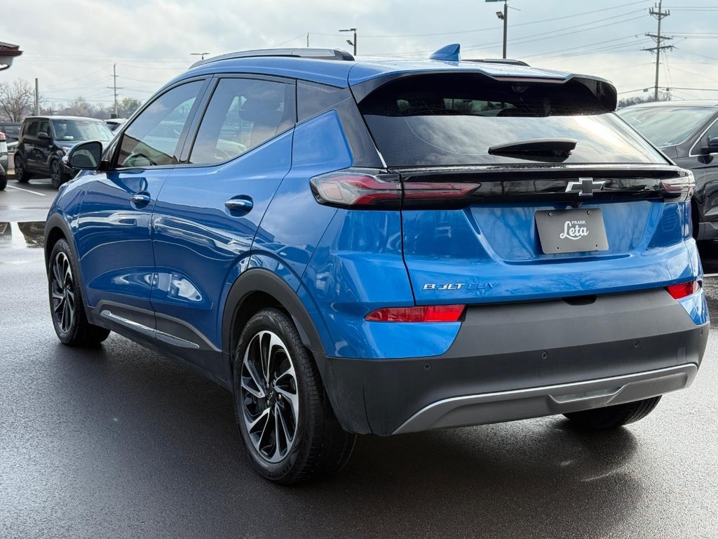 Chevrolet Bolt EUV Vehicle Full-screen Gallery Image 05