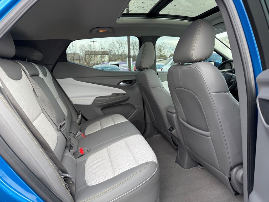 Chevrolet Bolt EUV Vehicle Full-screen Gallery Image 10