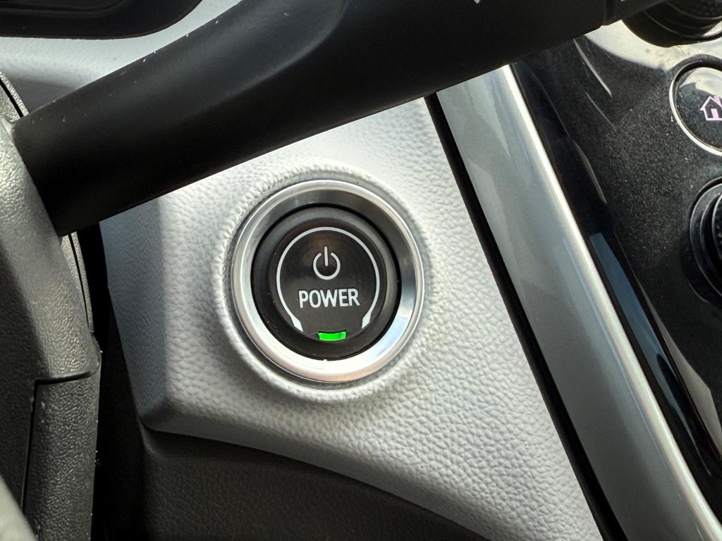 Chevrolet Bolt EUV Vehicle Full-screen Gallery Image 16