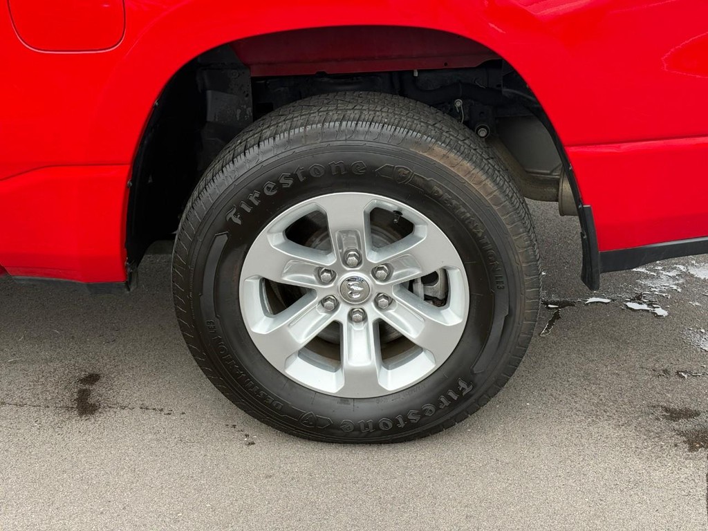 Ram 1500 Vehicle Full-screen Gallery Image 05