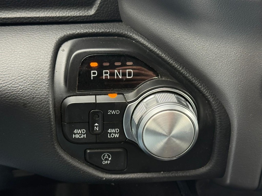 Ram 1500 Vehicle Full-screen Gallery Image 22