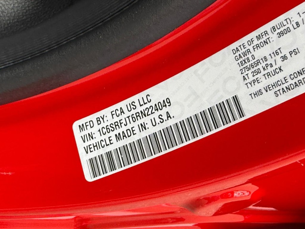 Ram 1500 Vehicle Full-screen Gallery Image 25