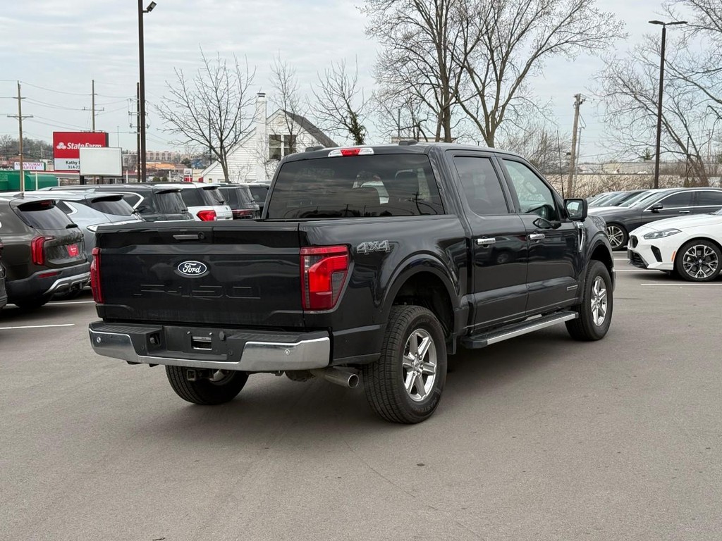 Ford F-150 Vehicle Full-screen Gallery Image 03