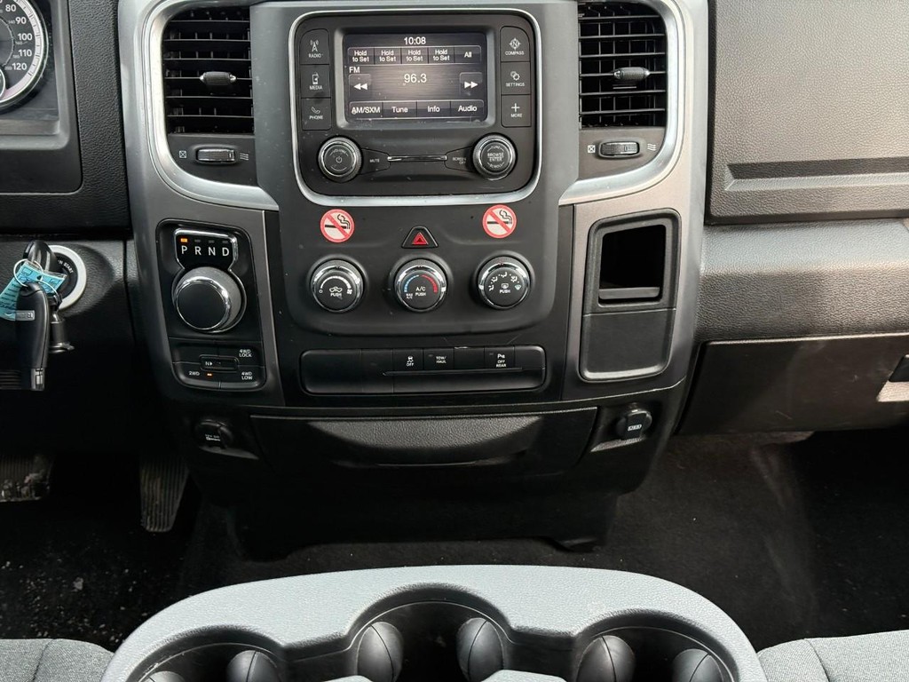 Ram 1500 Classic Vehicle Full-screen Gallery Image 14