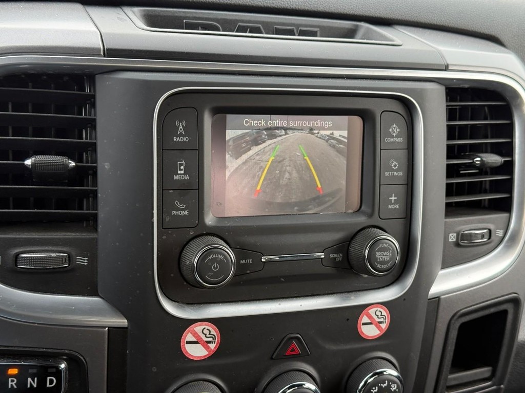 Ram 1500 Classic Vehicle Full-screen Gallery Image 22