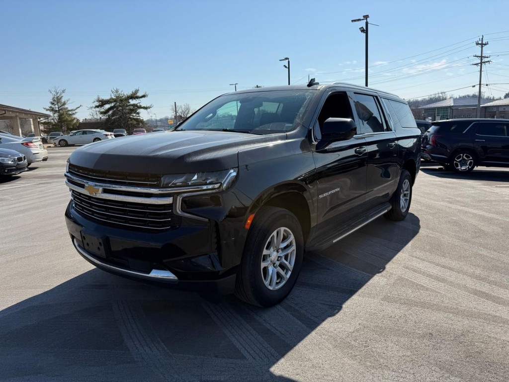 Chevrolet Suburban Vehicle Full-screen Gallery Image 08