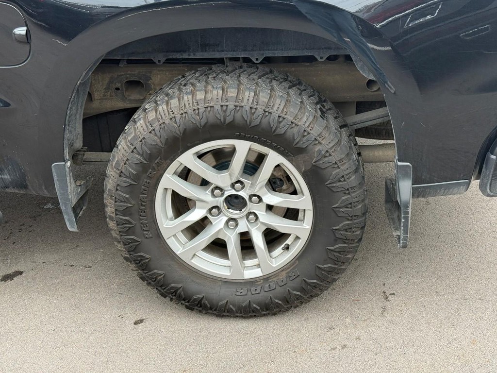 Chevrolet Silverado 1500 Vehicle Full-screen Gallery Image 05