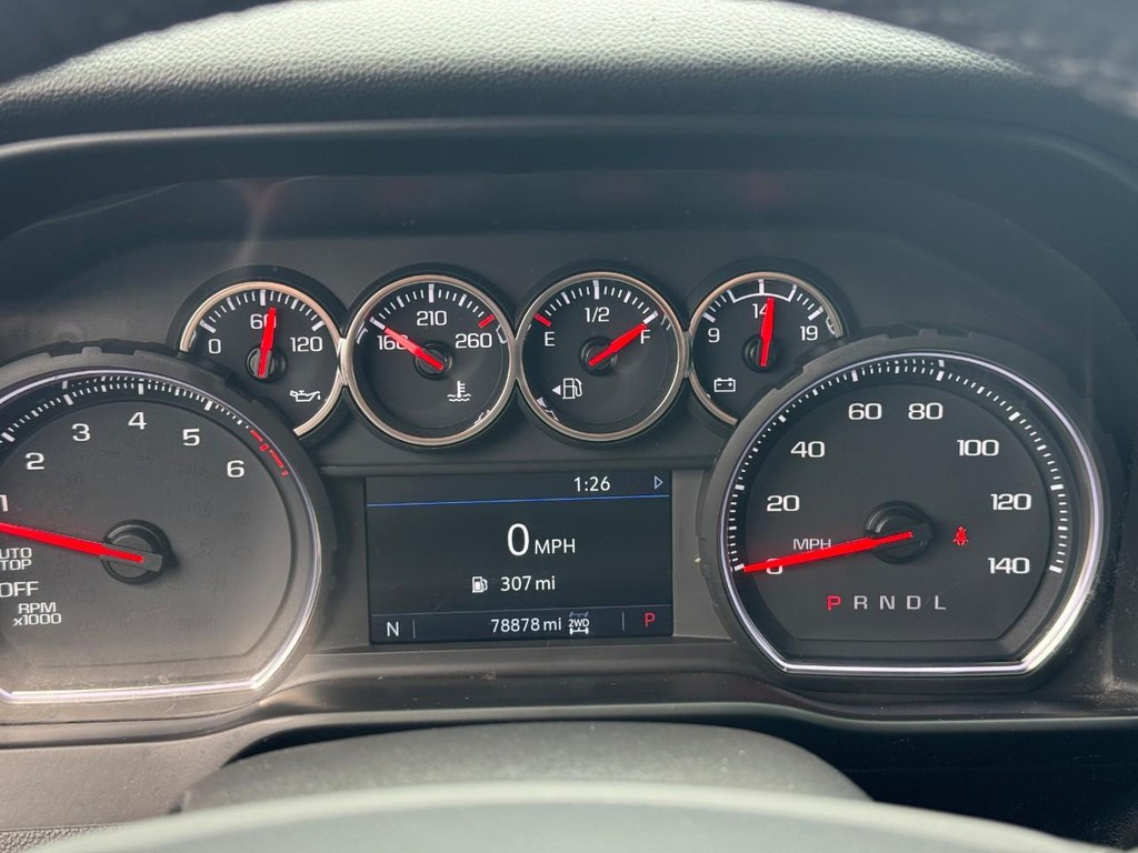 Chevrolet Silverado 1500 Vehicle Full-screen Gallery Image 20