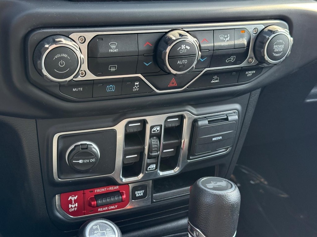 Jeep Wrangler 4xe Vehicle Full-screen Gallery Image 20