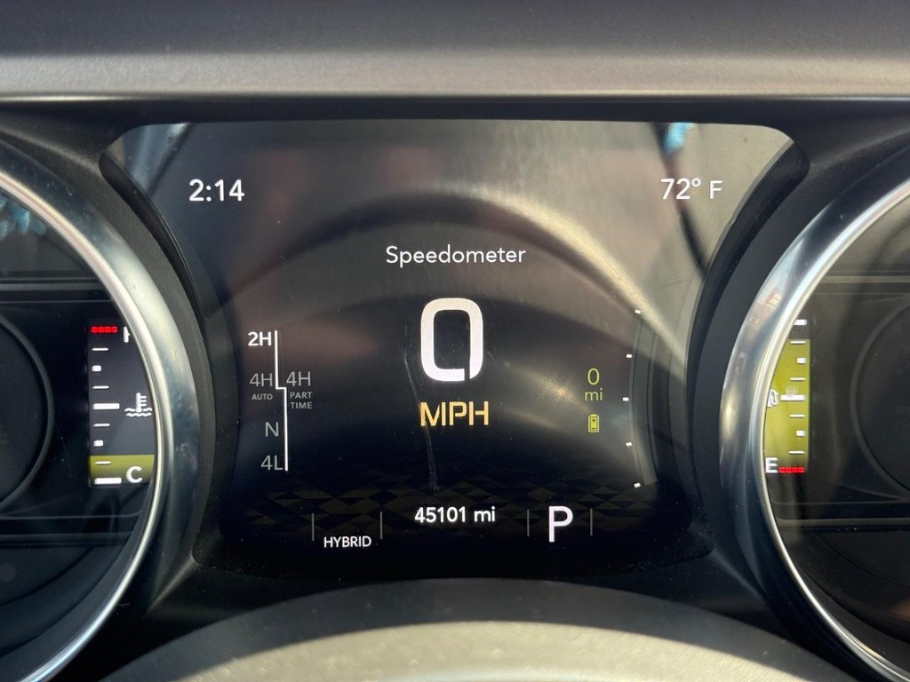 Jeep Wrangler 4xe Vehicle Full-screen Gallery Image 23