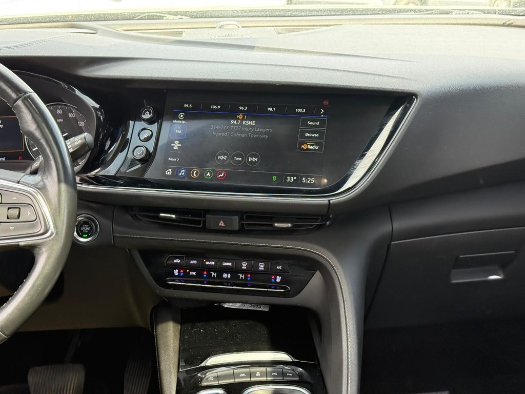 Buick Envision Vehicle Full-screen Gallery Image 13