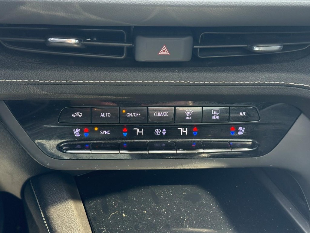 Buick Envision Vehicle Full-screen Gallery Image 22