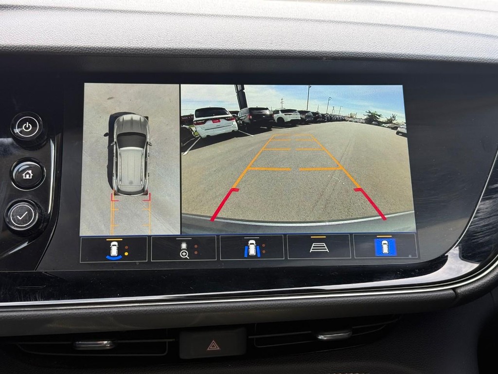 Buick Envision Vehicle Full-screen Gallery Image 23