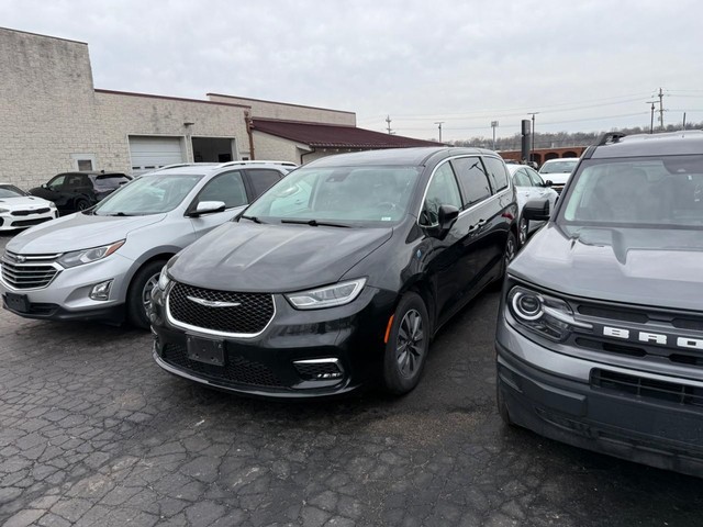 more details - chrysler pacifica