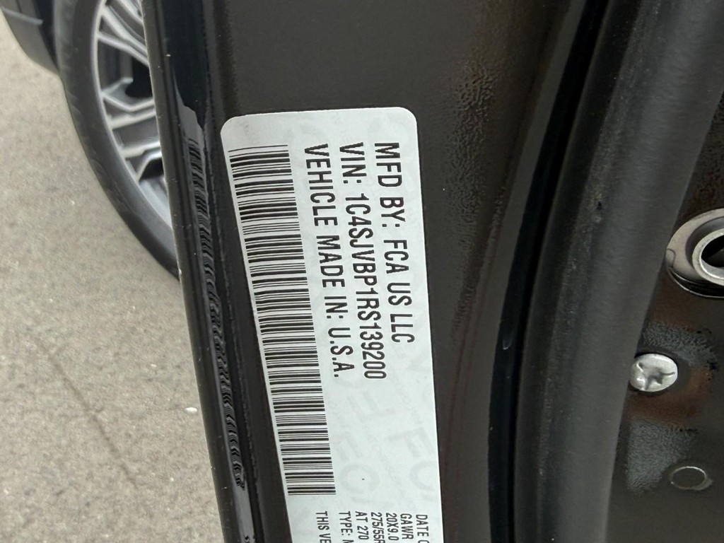 Jeep Wagoneer Vehicle Full-screen Gallery Image 26