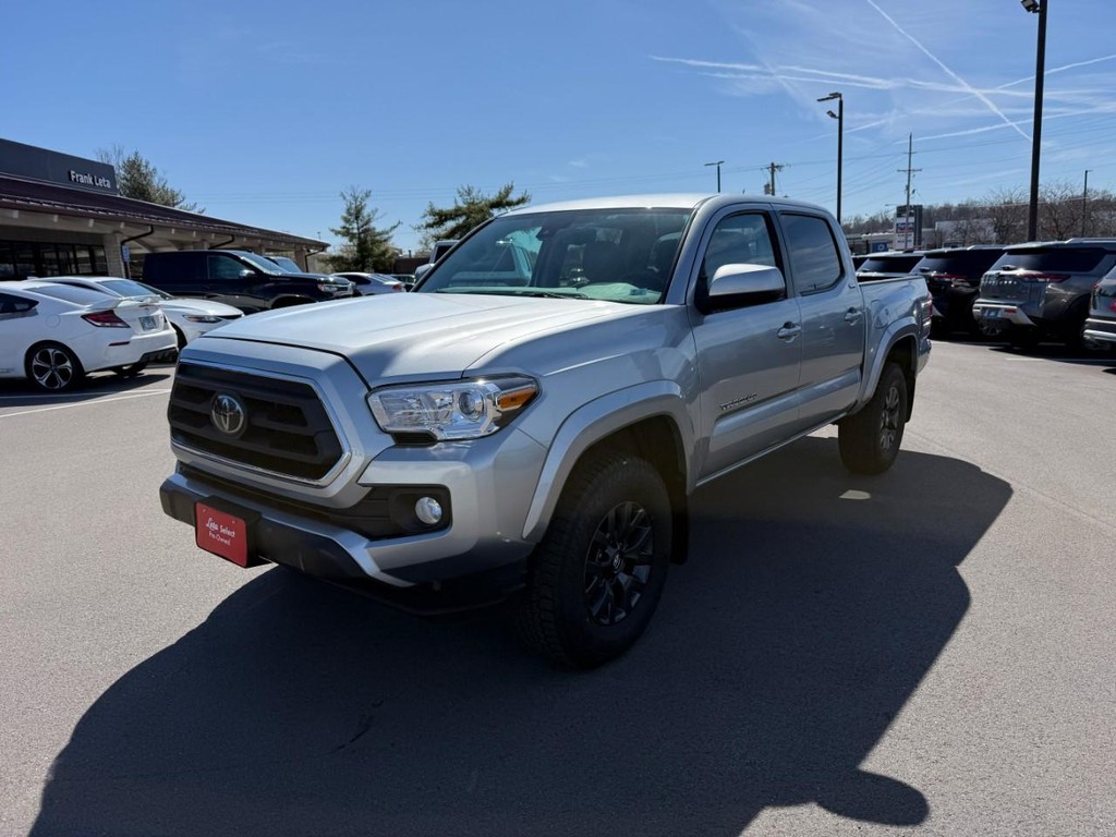 Toyota Tacoma 2WD Vehicle Full-screen Gallery Image 08