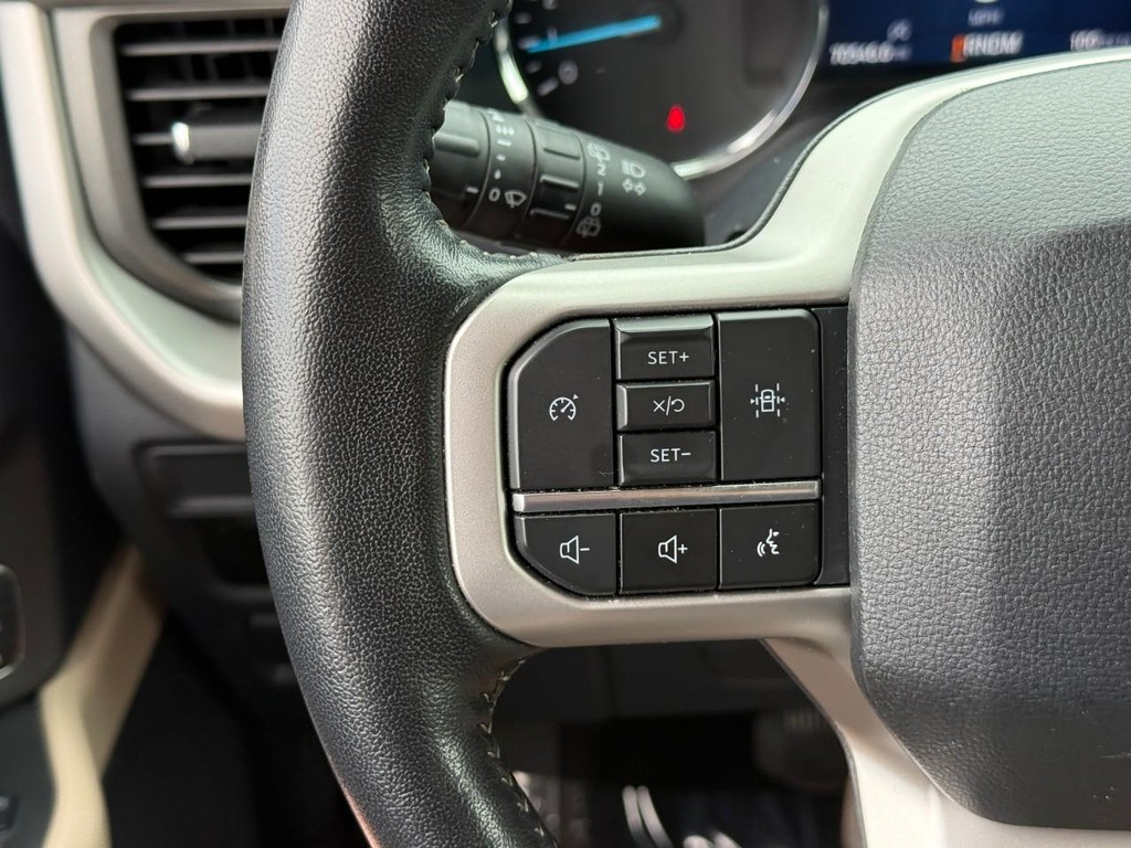 Ford Expedition Vehicle Full-screen Gallery Image 20