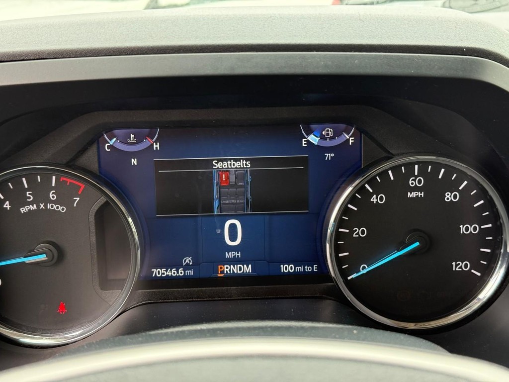 Ford Expedition Vehicle Full-screen Gallery Image 22