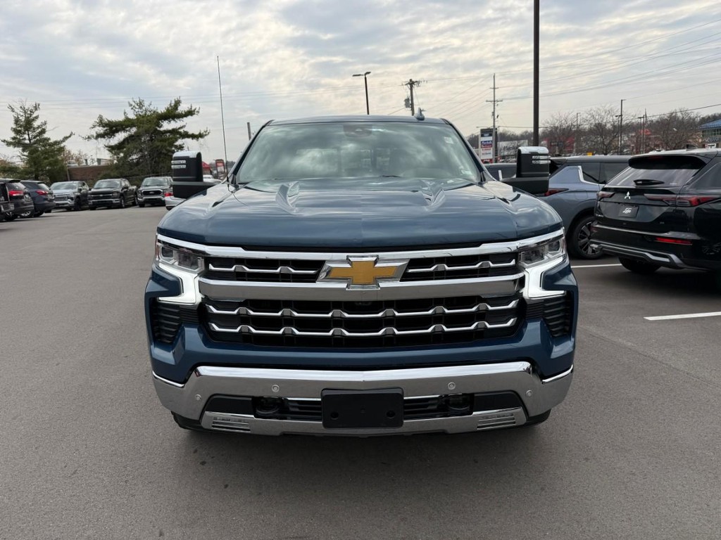 Chevrolet Silverado 1500 Vehicle Full-screen Gallery Image 06