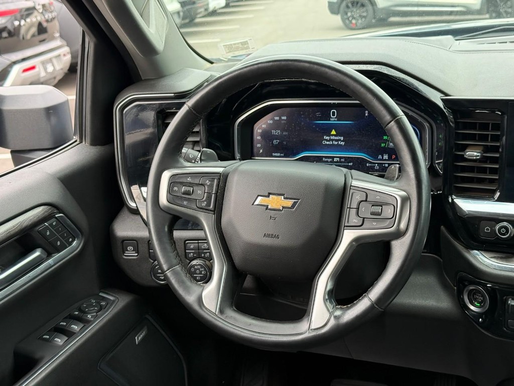 Chevrolet Silverado 1500 Vehicle Full-screen Gallery Image 09