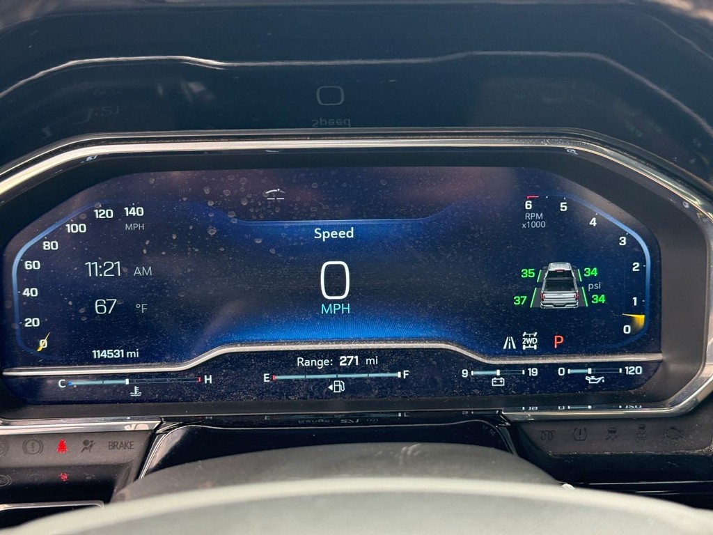 Chevrolet Silverado 1500 Vehicle Full-screen Gallery Image 18