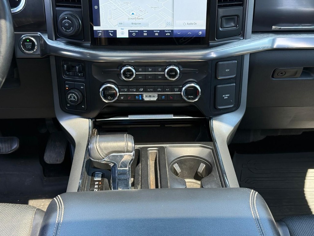 Ford F-150 Vehicle Full-screen Gallery Image 14