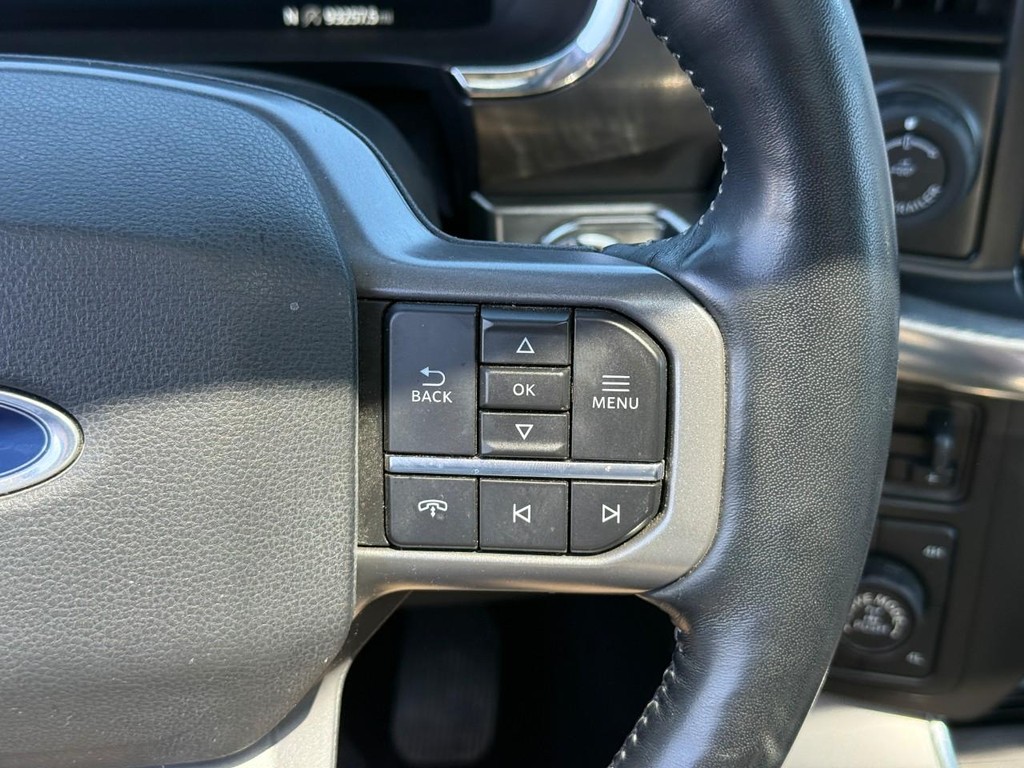 Ford F-150 Vehicle Full-screen Gallery Image 20
