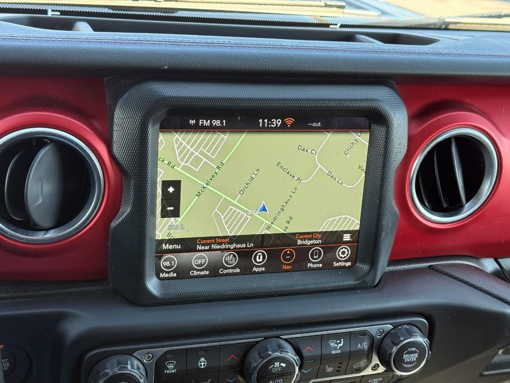 Jeep Gladiator Vehicle Full-screen Gallery Image 18