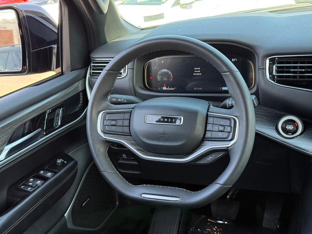 Jeep Wagoneer L Vehicle Full-screen Gallery Image 13