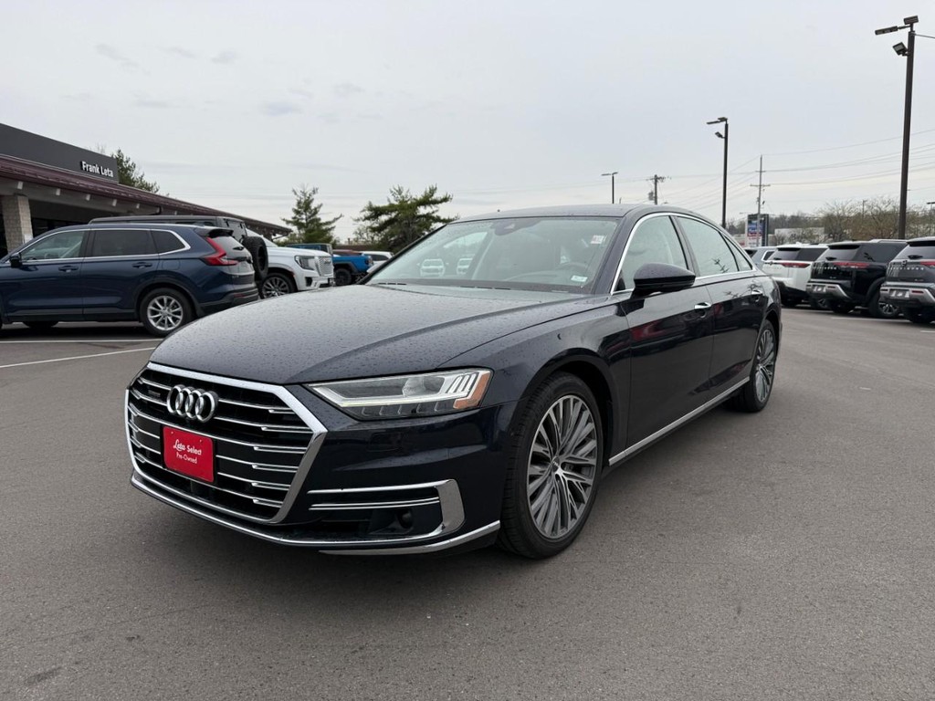 Audi A8 L Vehicle Full-screen Gallery Image 07