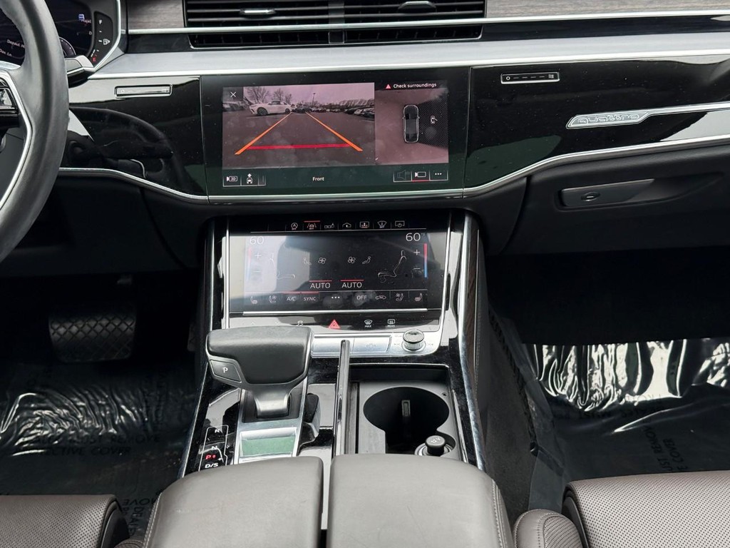 Audi A8 L Vehicle Full-screen Gallery Image 14