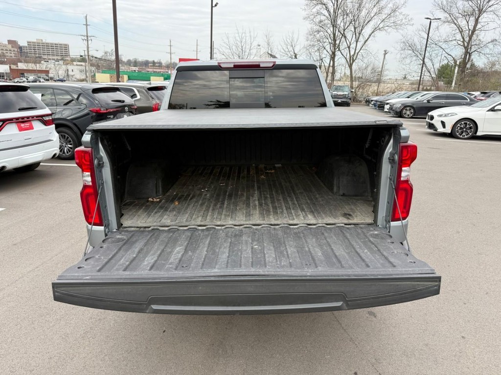 Chevrolet Silverado 1500 Vehicle Full-screen Gallery Image 06