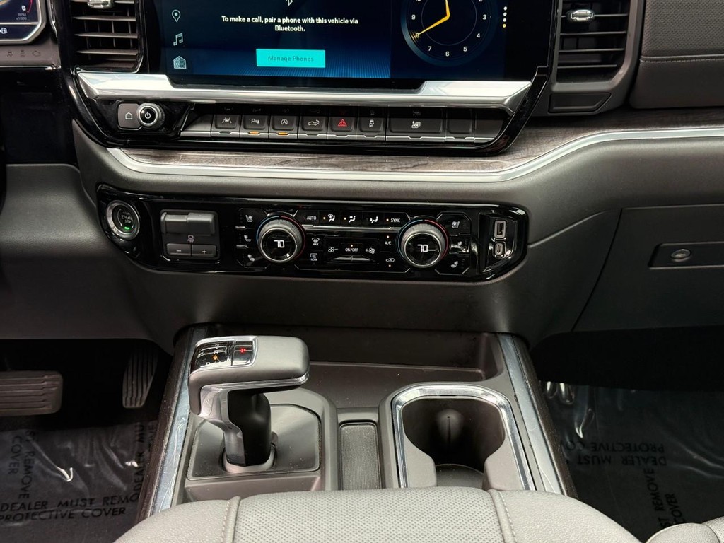 Chevrolet Silverado 1500 Vehicle Full-screen Gallery Image 14