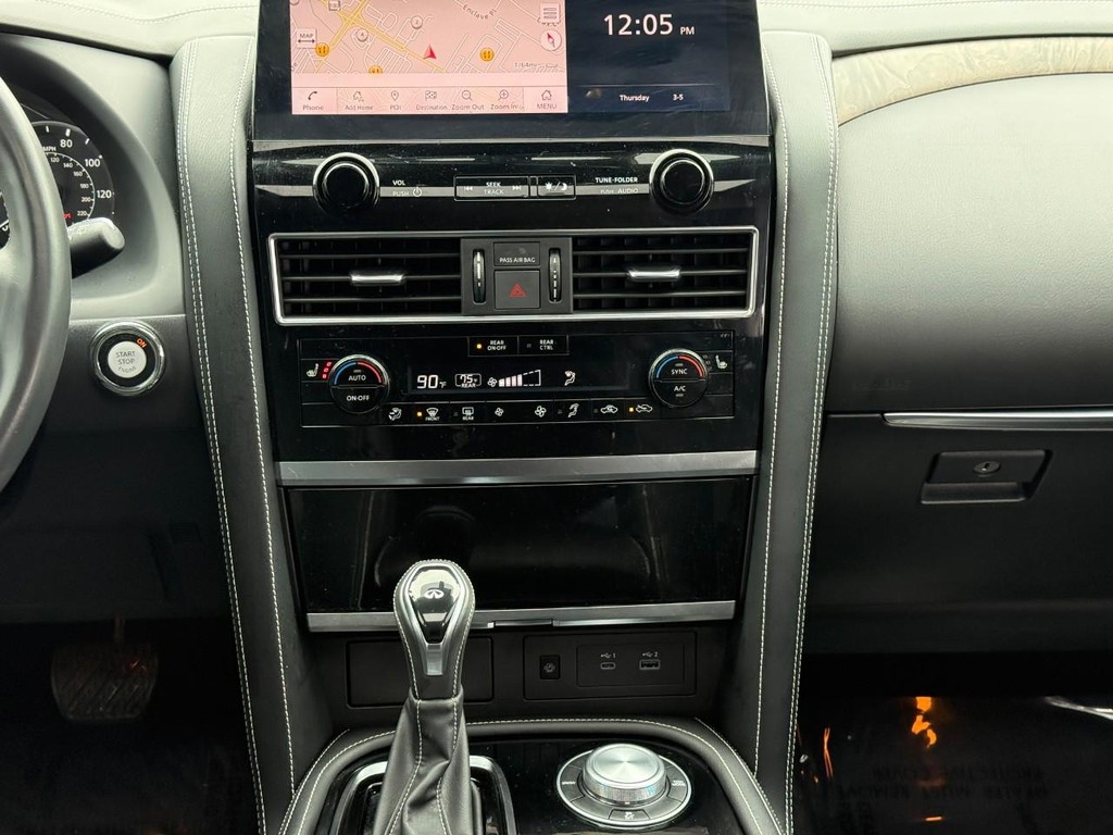 INFINITI QX80 Vehicle Full-screen Gallery Image 14