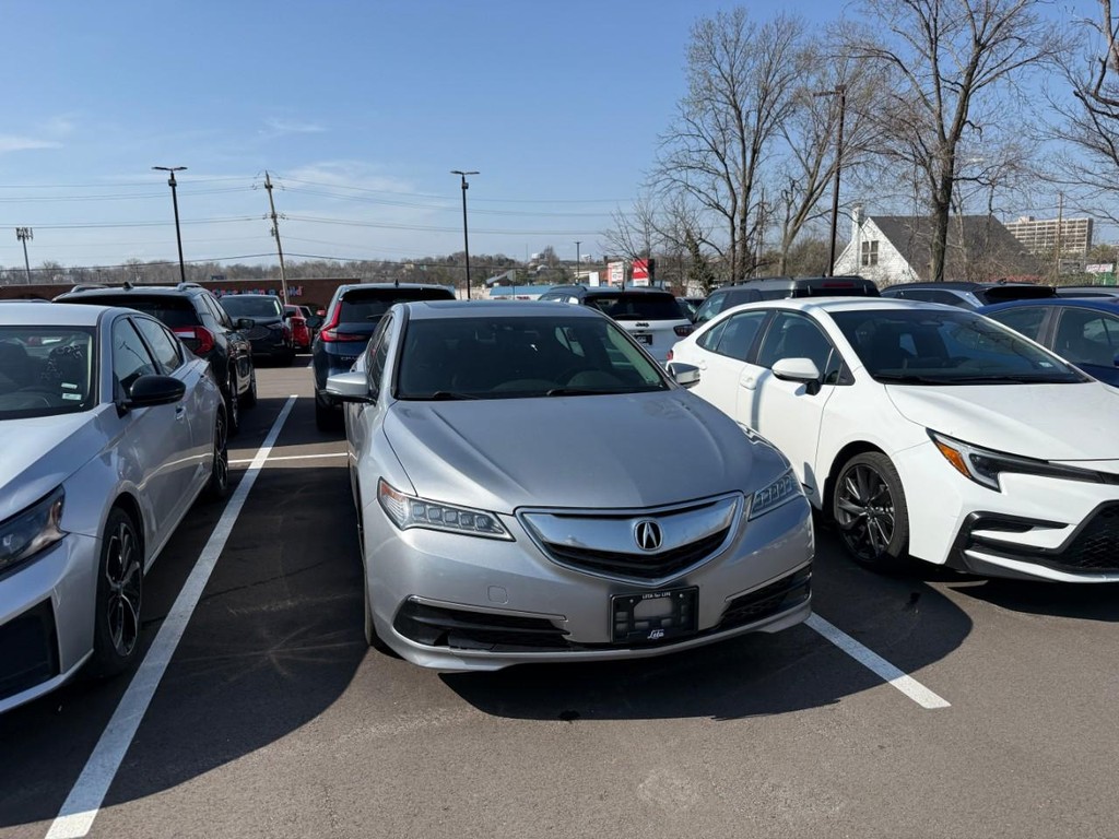 Acura TLX Vehicle Full-screen Gallery Image 03