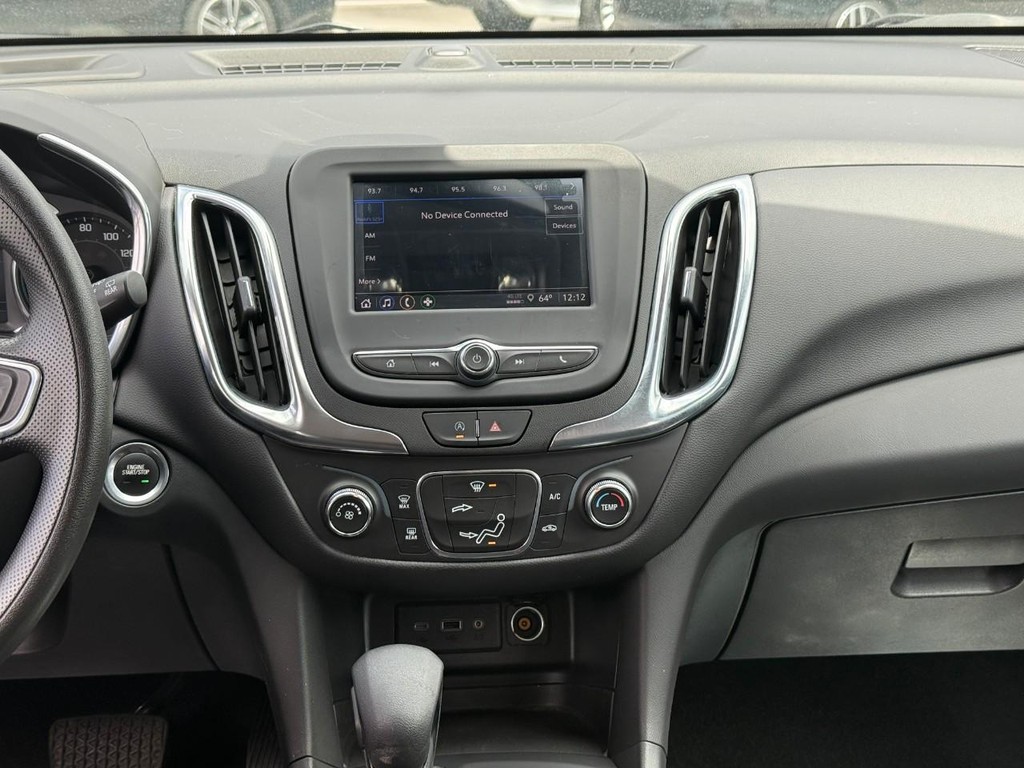Chevrolet Equinox Vehicle Full-screen Gallery Image 14