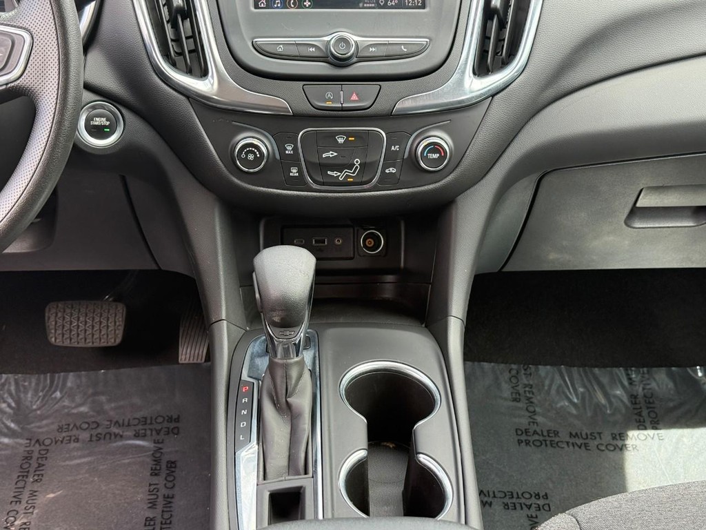 Chevrolet Equinox Vehicle Full-screen Gallery Image 15