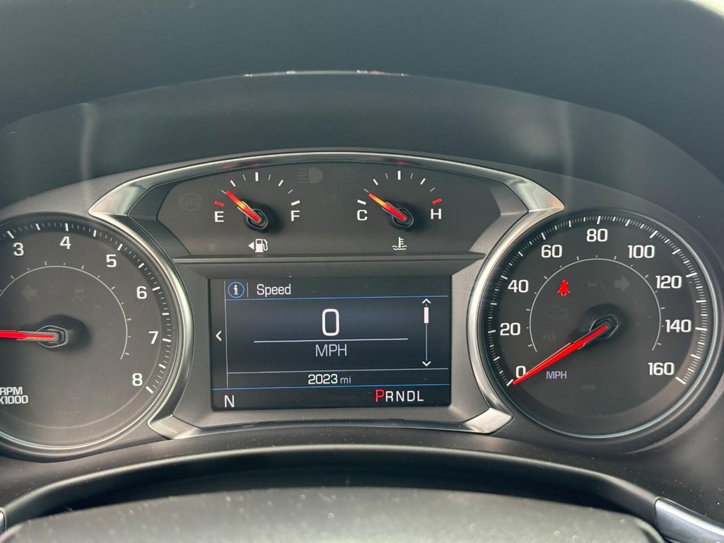 Chevrolet Equinox Vehicle Full-screen Gallery Image 21
