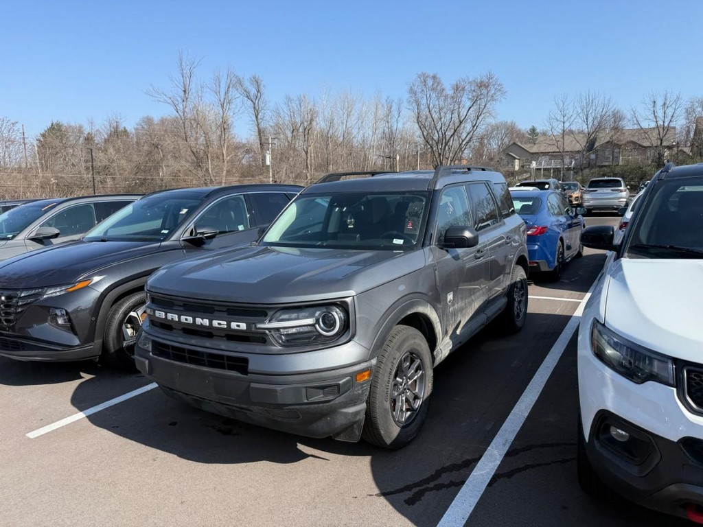 Ford Bronco Sport Vehicle Full-screen Gallery Image 02