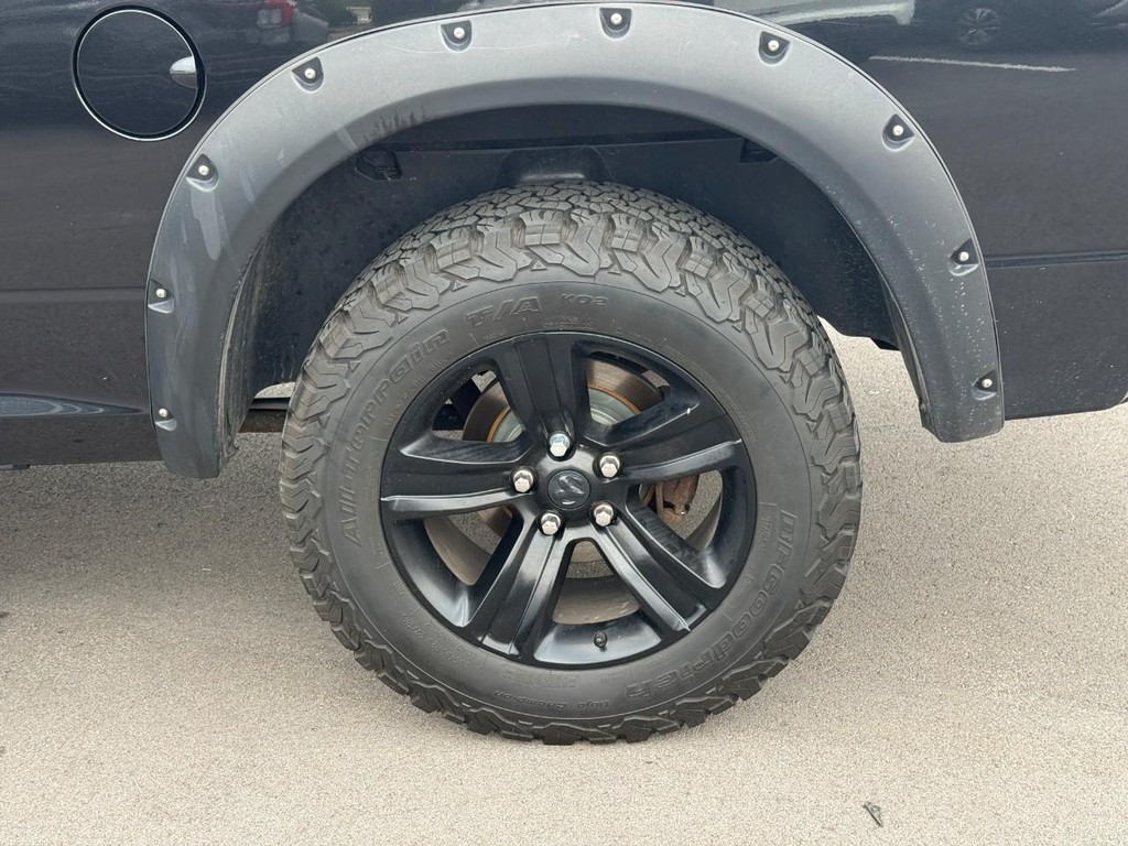 Ram 1500 Vehicle Full-screen Gallery Image 05