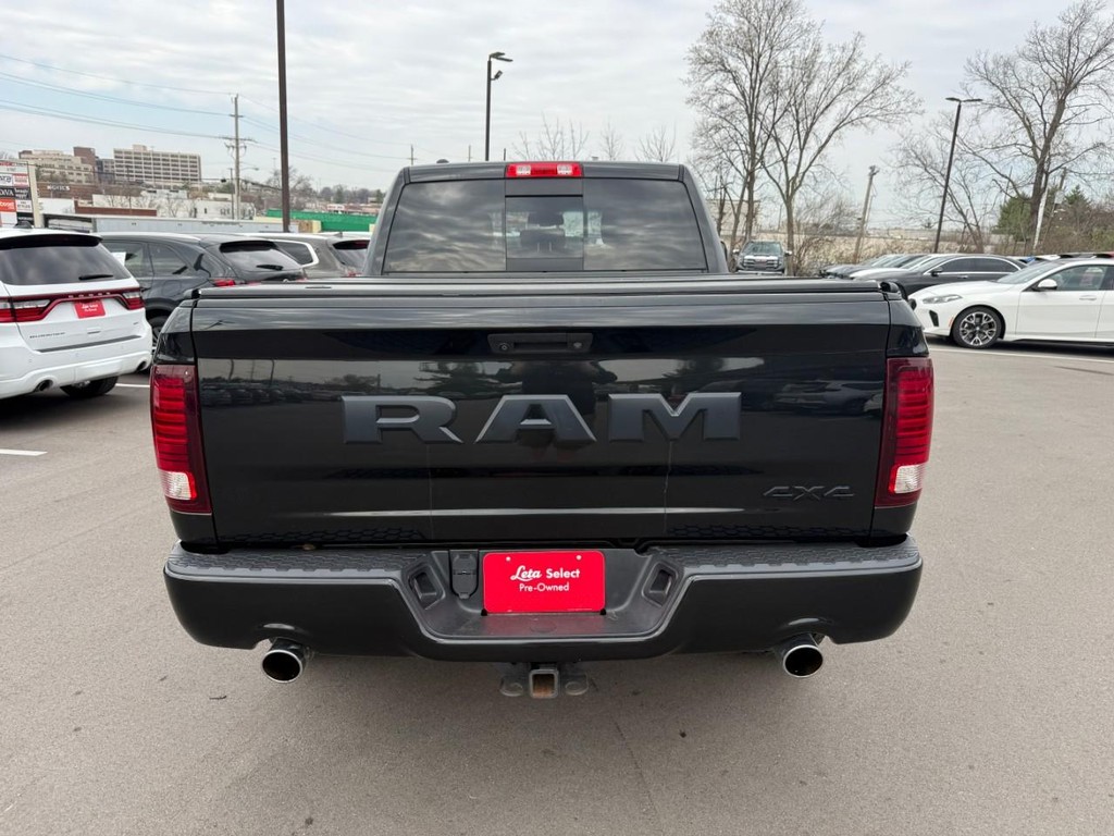 Ram 1500 Vehicle Full-screen Gallery Image 07